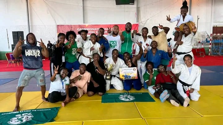 BI - CAMPÕES NACIONAL CABINDA