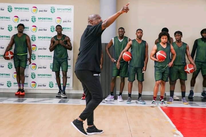 LIDERANÇA INCONTESTÁVEL