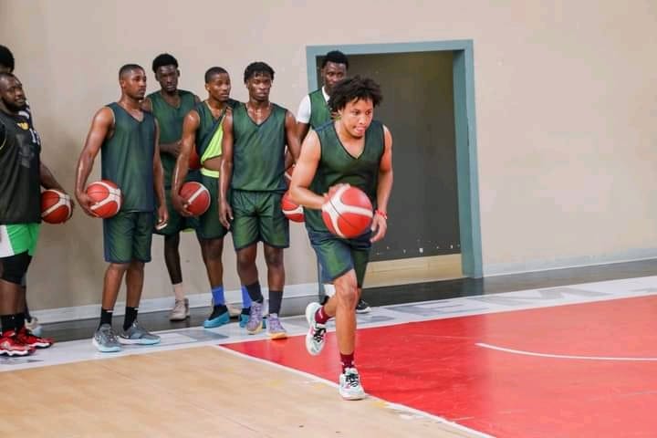 LIDERANÇA INCONTESTÁVEL