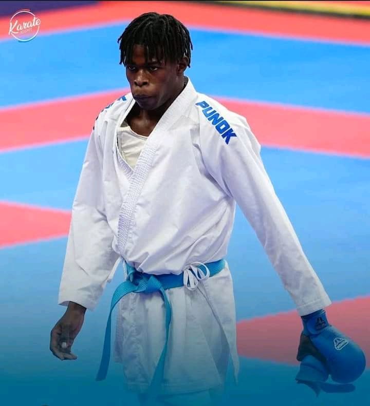 NÁRIO LOPES BRILHA NA FRANÇA E GARANTE APURAMENTO DA SELEÇÃO NACIONAL DE ANGOLA PARA O MUNDIAL  